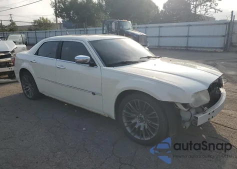2008 Chrysler 300C из США, поврежденный, VIN 2C3KA63H38H120204